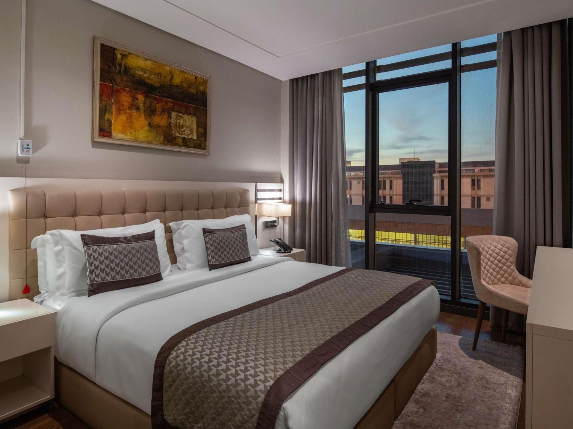 Movenpick Living Istanbul West Hotel Exterior foto